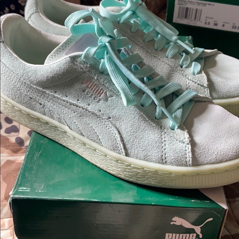 Women’s pumas